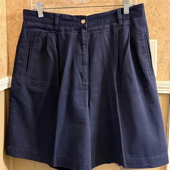 Vintage Jones Wear Sport Women's Navy‎ Blue Pleated High Waist Shorts Size 14 - Picture 1 of 3